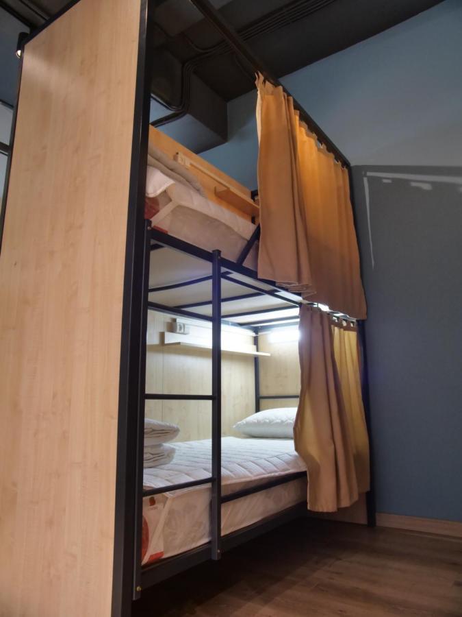 Muras Hostel ビシュケク エクステリア 写真